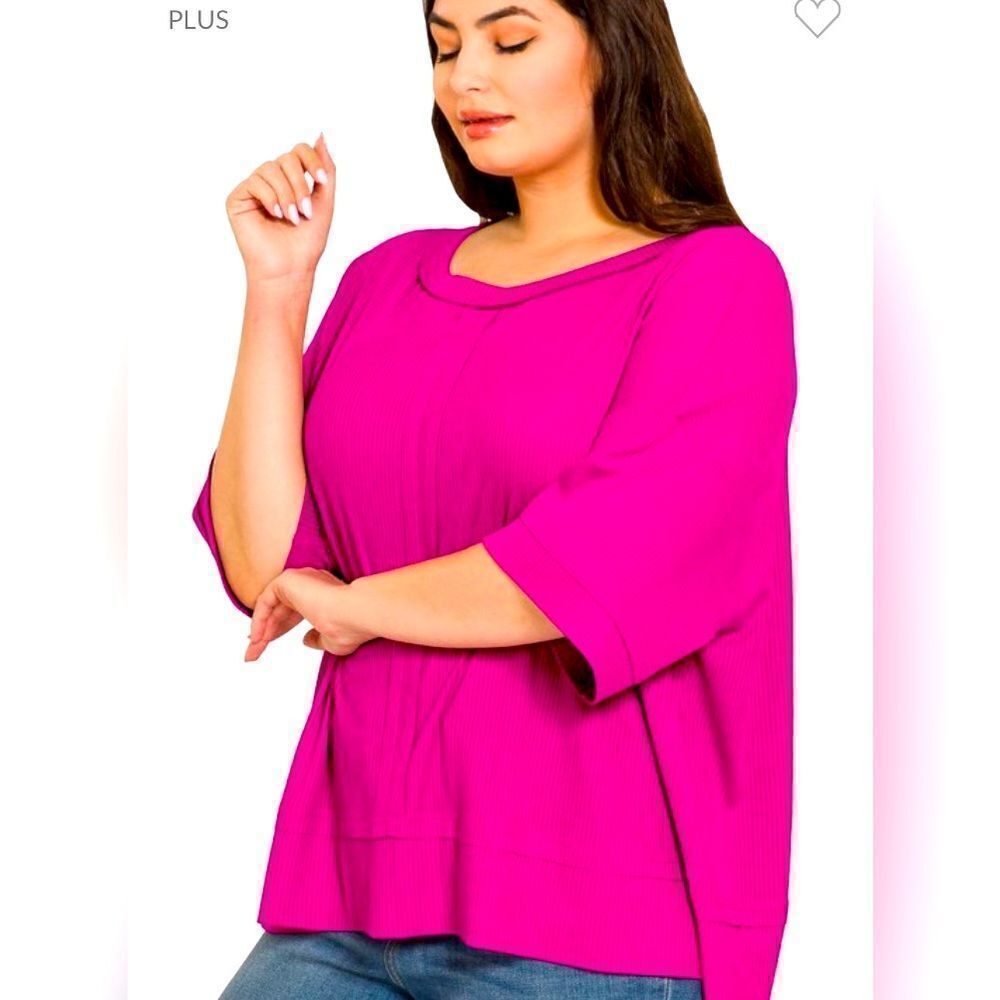 Cute casual top.‎
